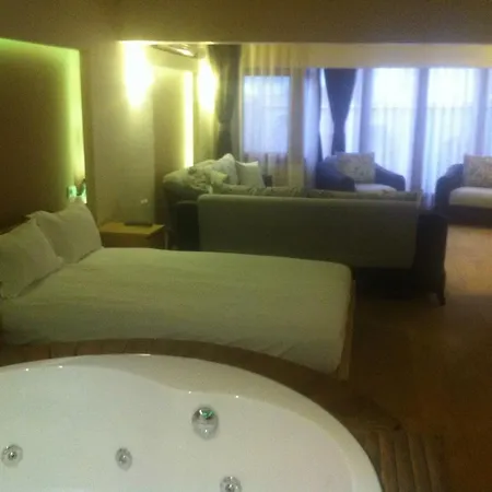 Hotel Megapole 3*