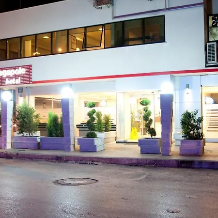 Megapole 3*