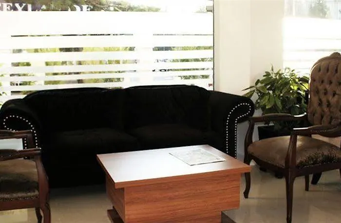 Megapole Hotel Esmirna